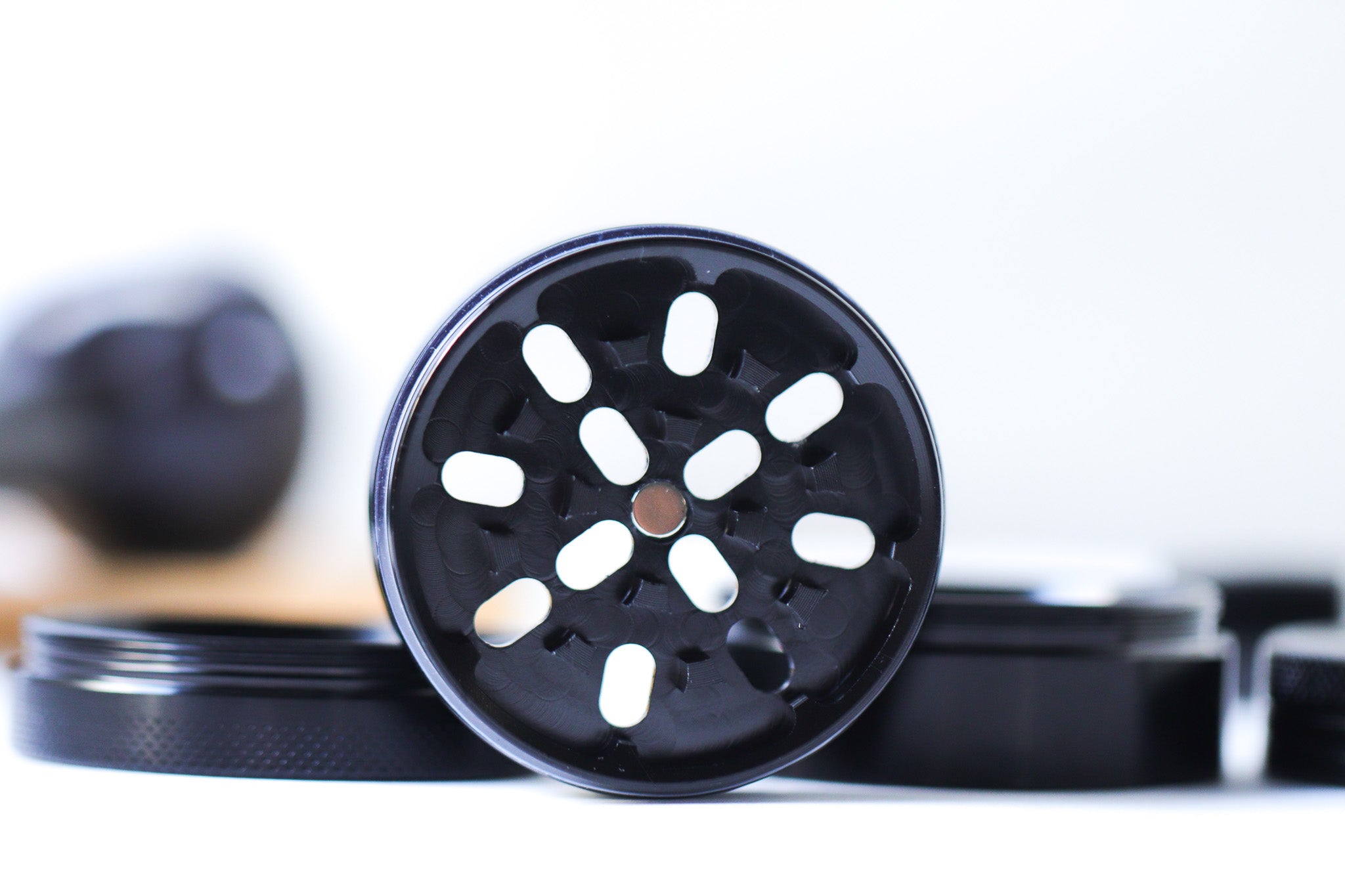 Grinder Black
