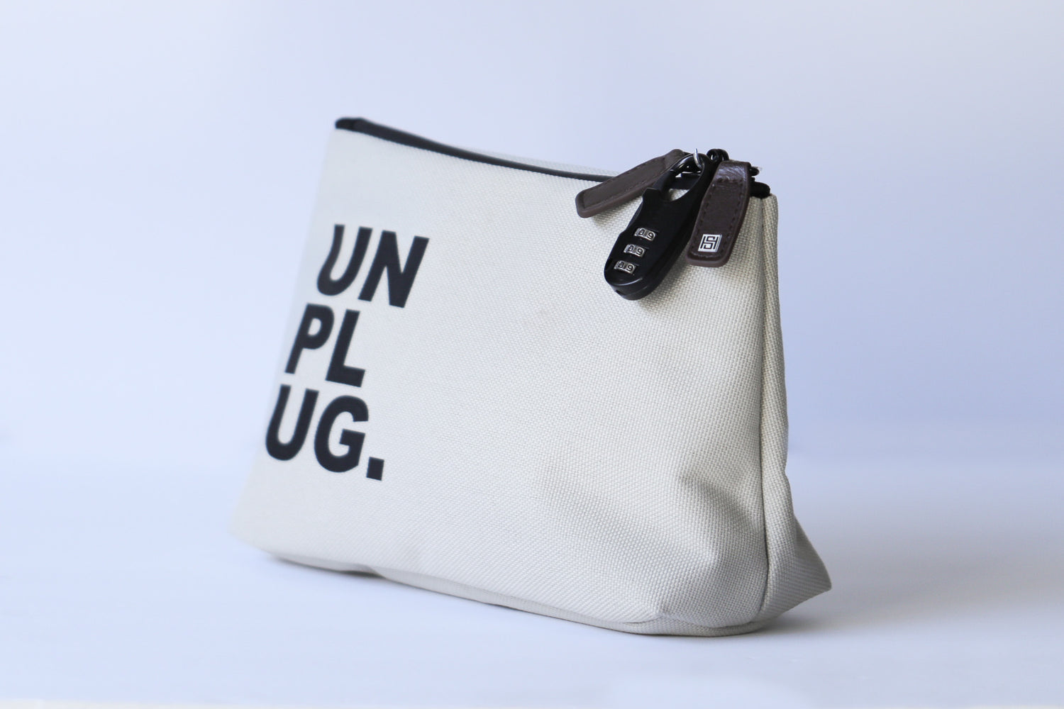 Unplug Stash Bag